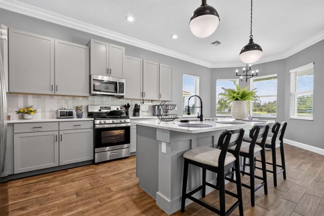15660 Goldfinch Circle, The Acreage, FL 33470