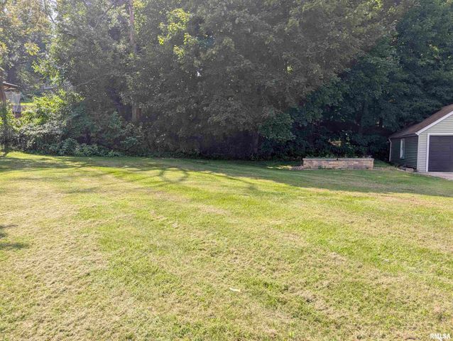 5907 S MONROE Avenue, Bartonville, IL 61607