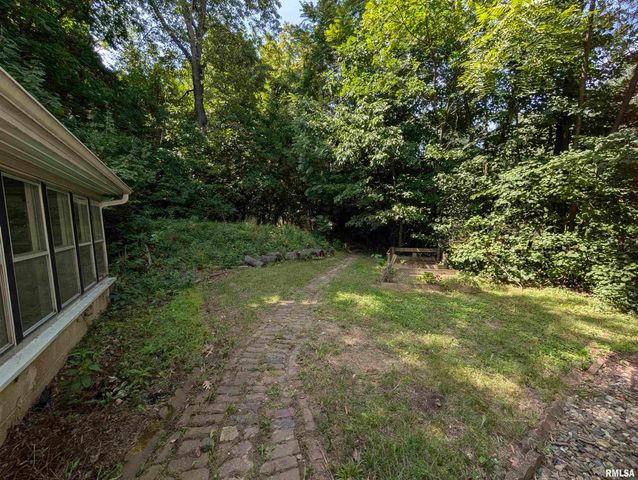 5907 S MONROE Avenue, Bartonville, IL 61607
