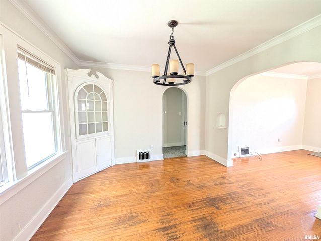 5907 S MONROE Avenue, Bartonville, IL 61607