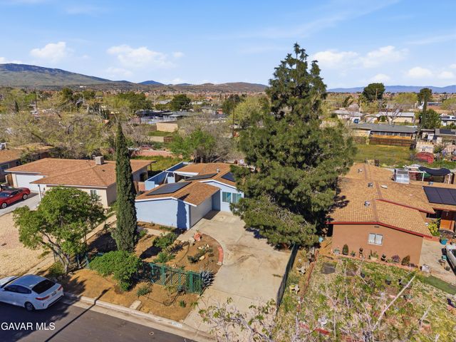 38893 Juniper Tree Road, Palmdale, CA 93551