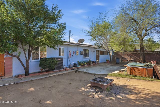 38893 Juniper Tree Road, Palmdale, CA 93551