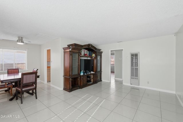 38893 Juniper Tree Road, Palmdale, CA 93551