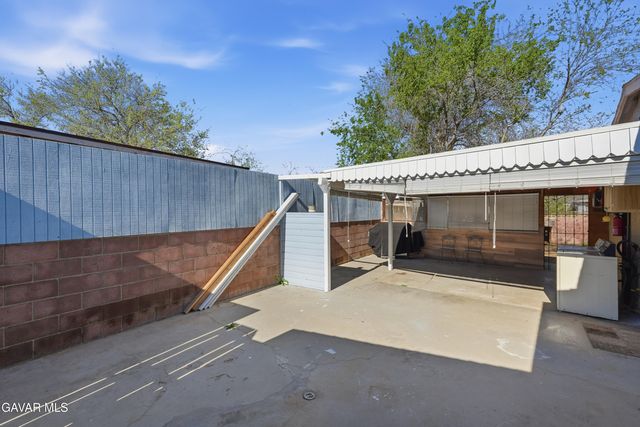 38893 Juniper Tree Road, Palmdale, CA 93551