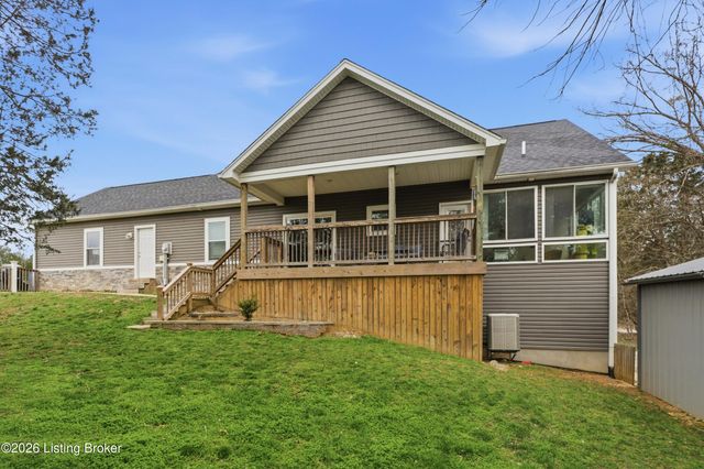 33 Beach Cove Ct, Brandenburg, KY 40108