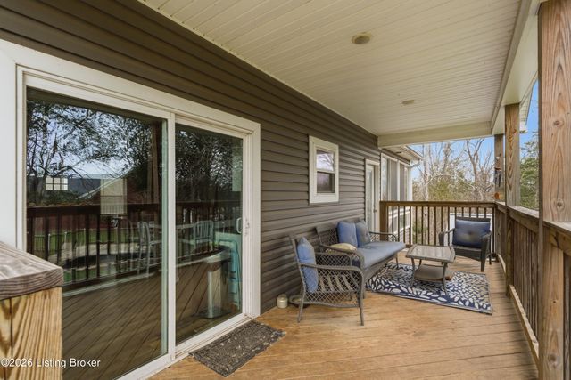 33 Beach Cove Ct, Brandenburg, KY 40108