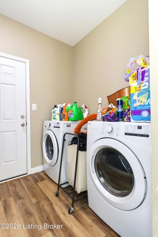 33 Beach Cove Ct, Brandenburg, KY 40108