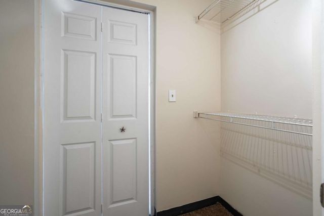 1074 Peachtree Walk NE B418, Atlanta, GA 30309