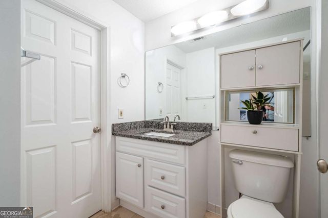 1074 Peachtree Walk NE B418, Atlanta, GA 30309