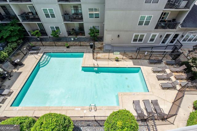 1074 Peachtree Walk NE B418, Atlanta, GA 30309
