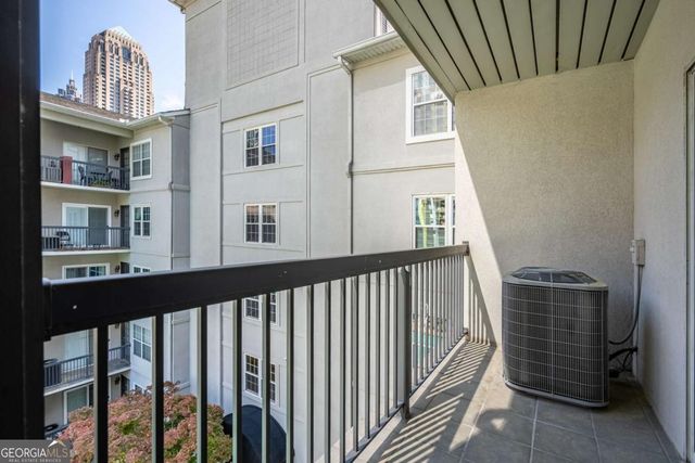 1074 Peachtree Walk NE B418, Atlanta, GA 30309
