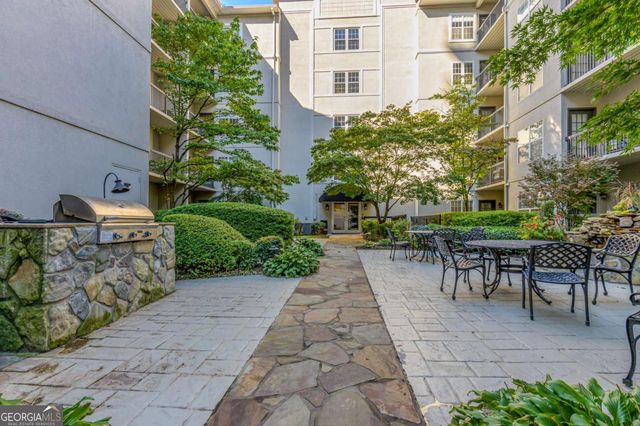 1074 Peachtree Walk NE B418, Atlanta, GA 30309