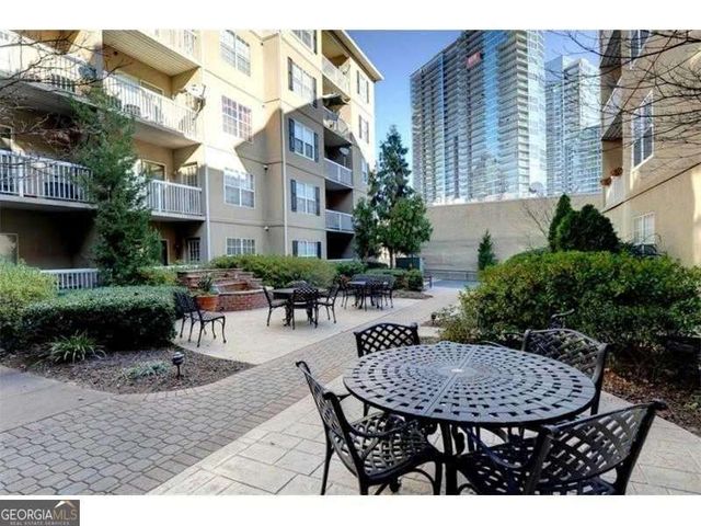 1074 Peachtree Walk NE B418, Atlanta, GA 30309