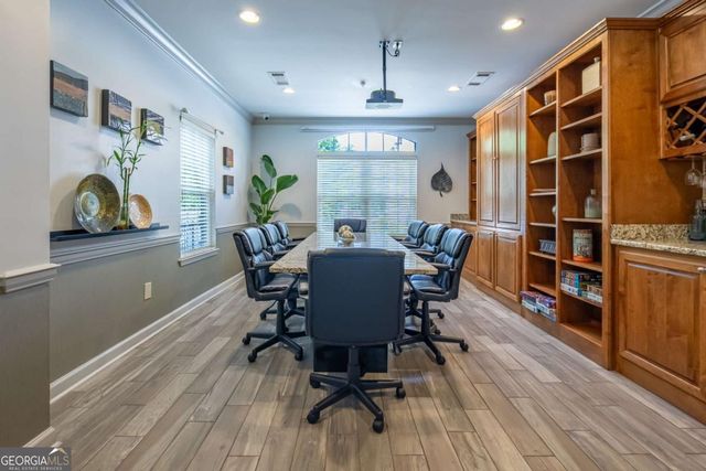 1074 Peachtree Walk NE B418, Atlanta, GA 30309