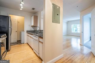 1074 Peachtree Walk NE B418, Atlanta, GA 30309