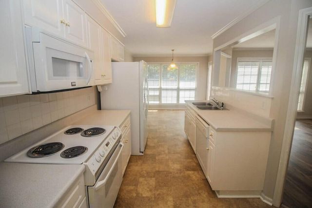 246 W Farmington Drive W, Evans, GA 30809