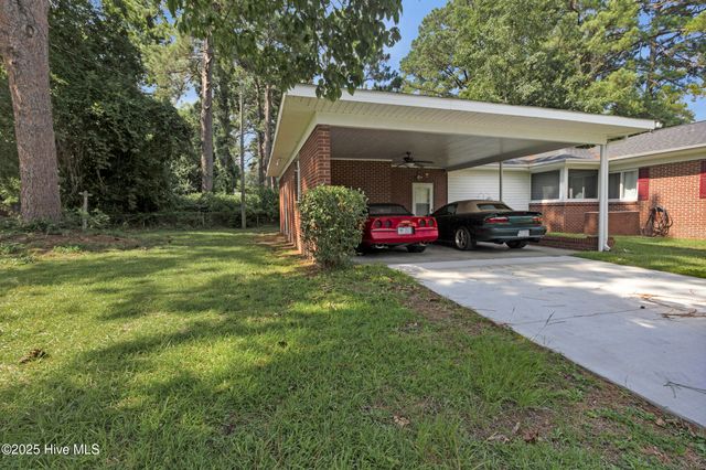 1000 Oriental Avenue, Kinston, NC 28504