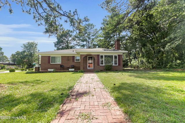 1000 Oriental Avenue, Kinston, NC 28504