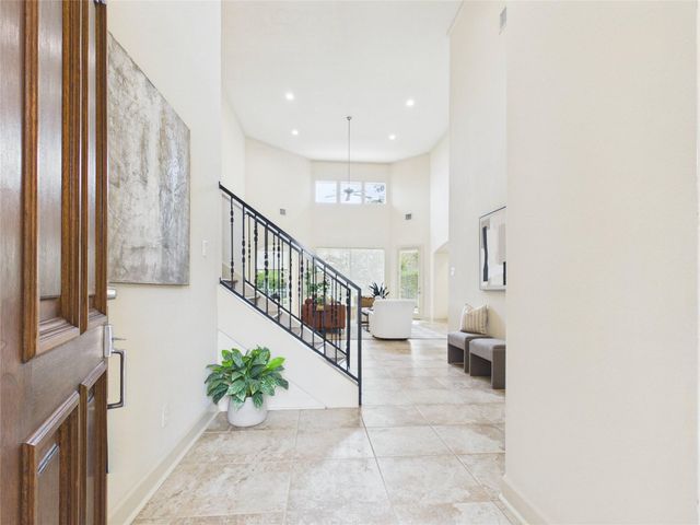 403 Harborside Way, Kemah, TX 77565