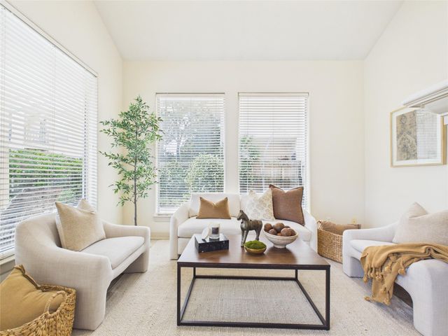 403 Harborside Way, Kemah, TX 77565