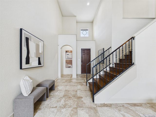 403 Harborside Way, Kemah, TX 77565