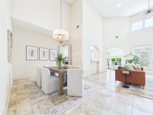 403 Harborside Way, Kemah, TX 77565