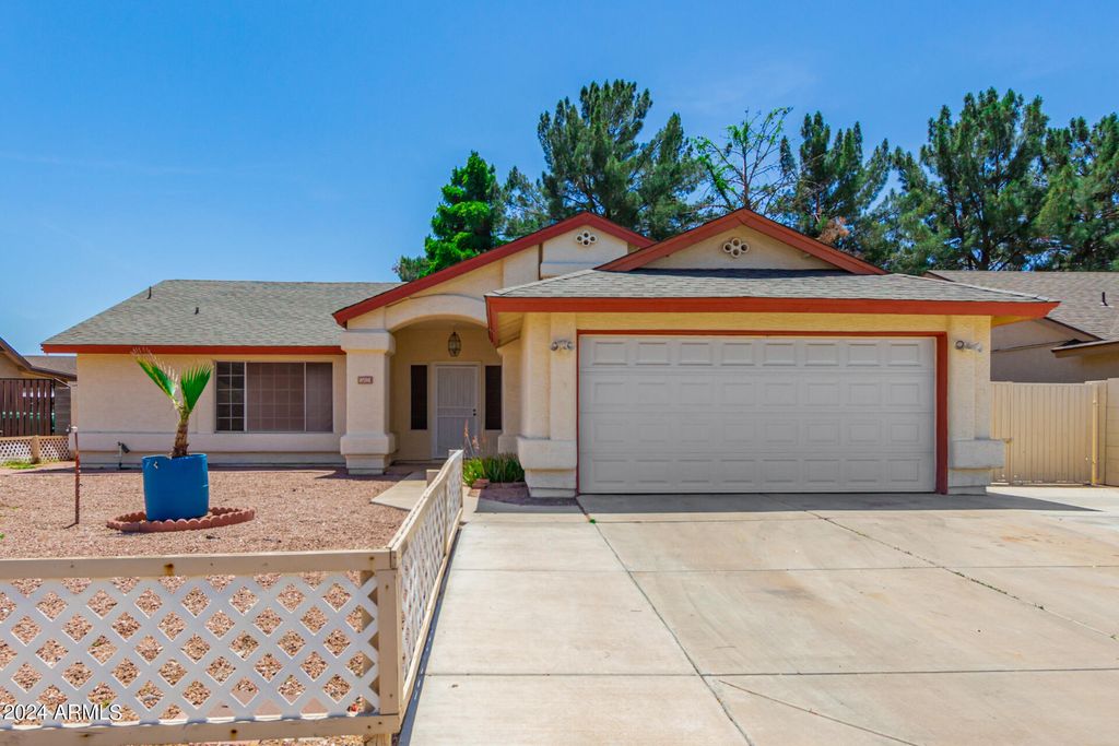 8591 W OREGON Avenue, Glendale, AZ 85305 — photo 2