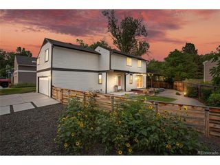 1034 W Peakview Cir, Littleton, CO 80120