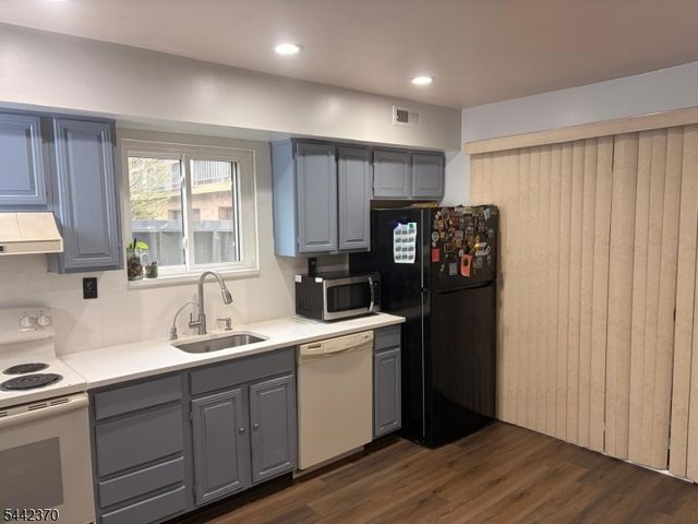 251 Gemini Dr 4A, Hillsborough Twp., NJ 08844