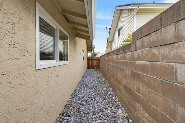 5932 Birchglade Way, Citrus Heights, CA 95621