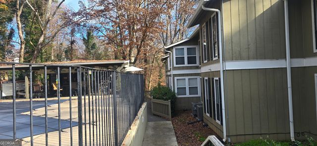 5151 ROSWELL 8, Sandy Springs, GA 30342