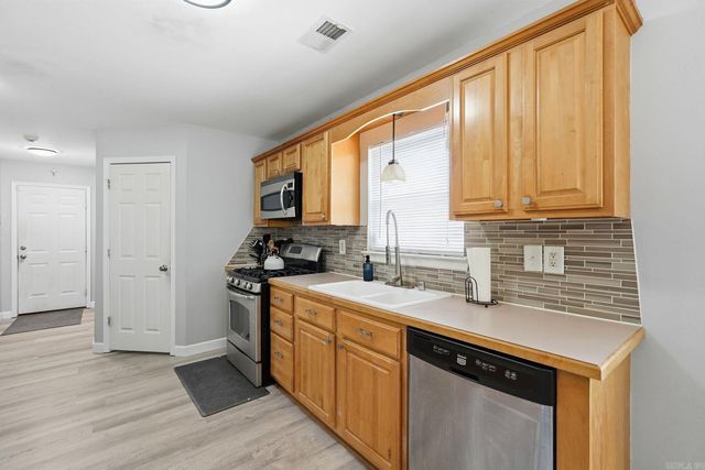 4110 Stoneybrook Drive, Bryant, AR 72022