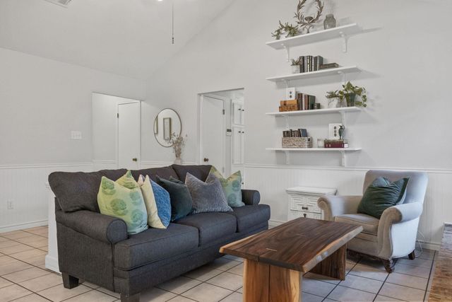 16355 Edgemere DR, Pflugerville, TX 78660