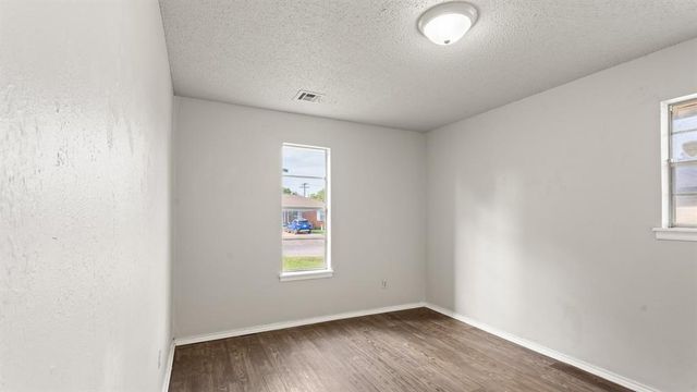 1204 NW 89th Street, Oklahoma City, OK 73114