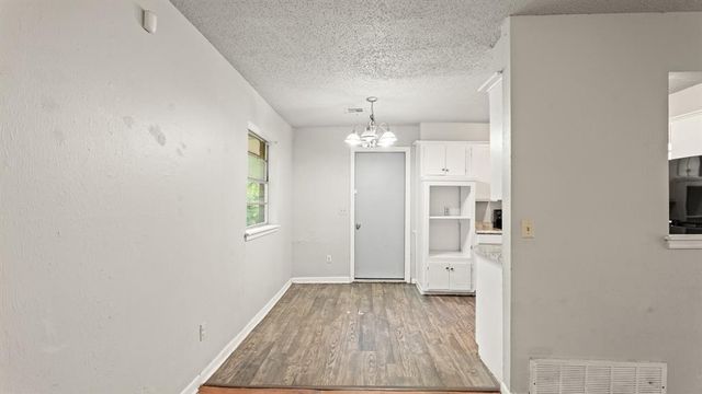 1204 NW 89th Street, Oklahoma City, OK 73114