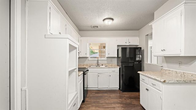 1204 NW 89th Street, Oklahoma City, OK 73114