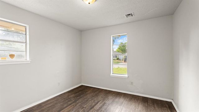 1204 NW 89th Street, Oklahoma City, OK 73114