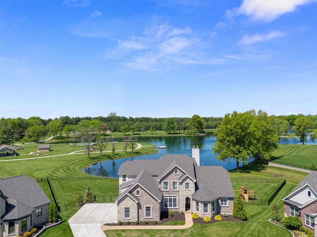 17017 Prestige Landing, Chesterfield, MO 63005