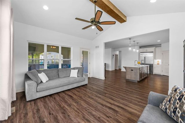17017 Prestige Landing, Chesterfield, MO 63005