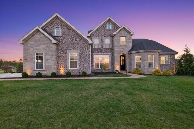 17017 Prestige Landing, Chesterfield, MO 63005