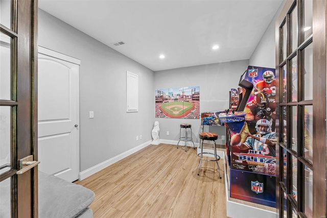 17017 Prestige Landing, Chesterfield, MO 63005