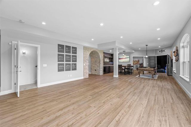 17017 Prestige Landing, Chesterfield, MO 63005