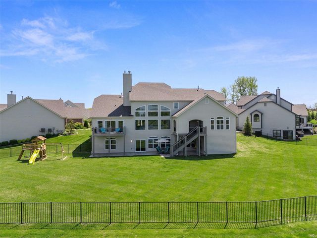 17017 Prestige Landing, Chesterfield, MO 63005