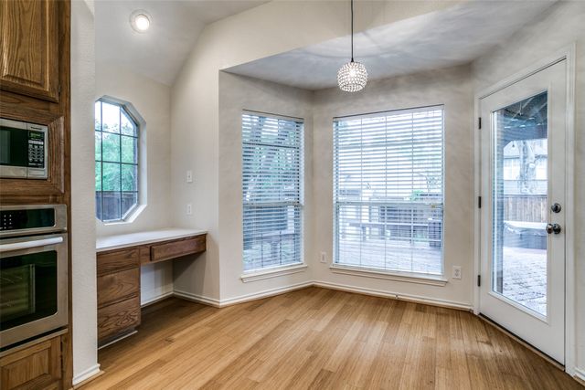 2120 Brentcove Drive, Grapevine, TX 76051