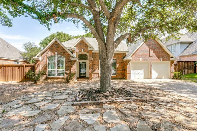 2120 Brentcove Drive, Grapevine, TX 76051