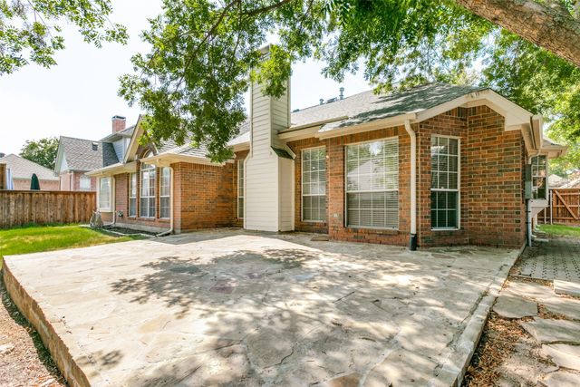 2120 Brentcove Drive, Grapevine, TX 76051
