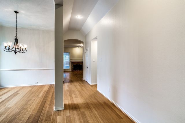 2120 Brentcove Drive, Grapevine, TX 76051