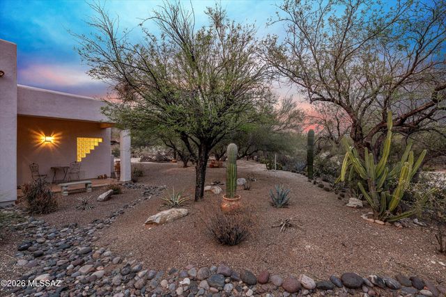 10395 E Snyder Creek Place, Tucson, AZ 85749