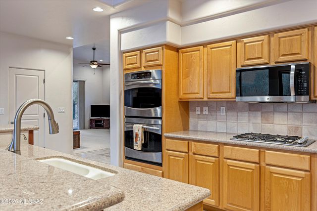 10395 E Snyder Creek Place, Tucson, AZ 85749
