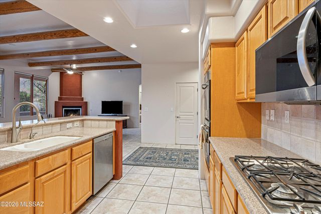 10395 E Snyder Creek Place, Tucson, AZ 85749